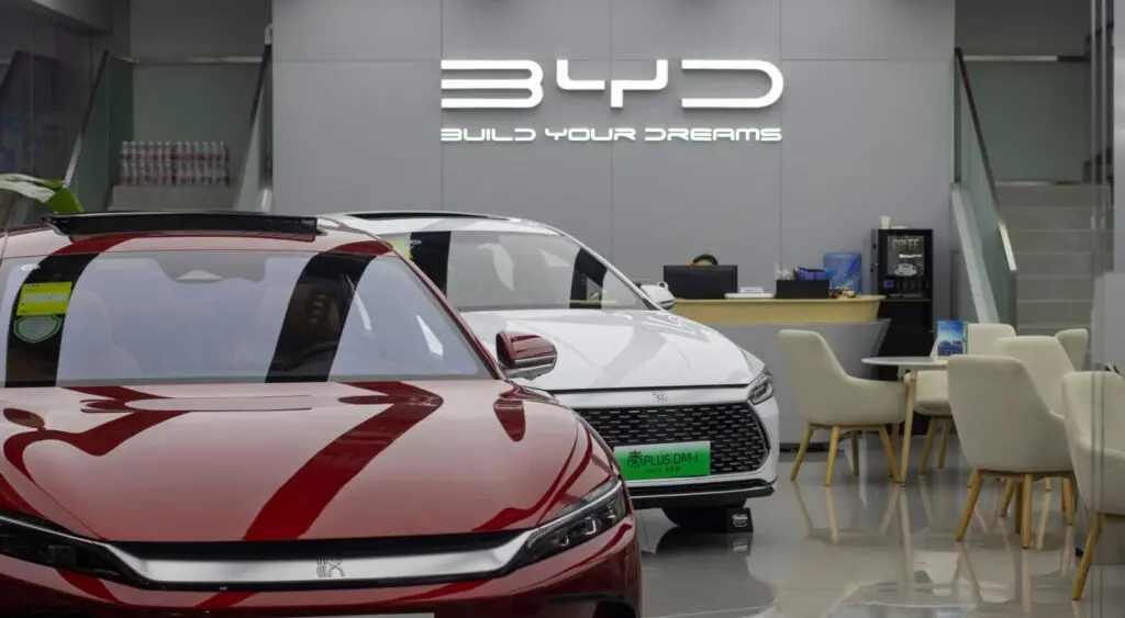 Xi Jinping’s Commerce Minister Echoes Warren Buffett-Backed BYD’s Stance On Chinese EV Makers’ Success After ‘Overcapacity’ Remarks From US, Europe Benzinga Neuro Asia