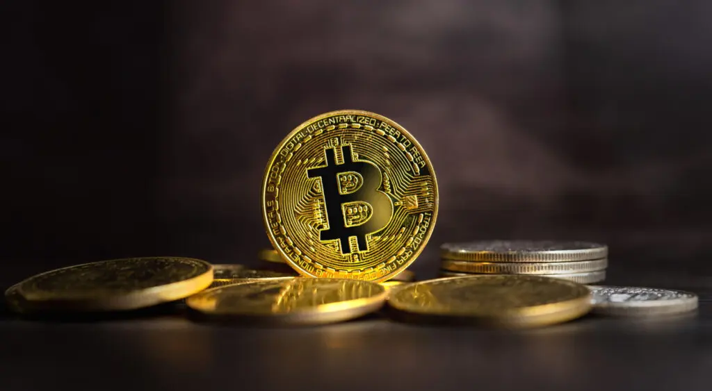 Rate Cuts Favor Bitcoin And Gold, But Not US Economy? Novogratz Expresses Concerns, Says ‘We Need A Politician Who Will Cut Spending Dramatically!’ Benzinga Neuro Markets