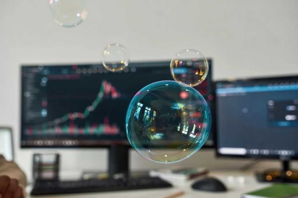 Billionaire Investor Howard Marks Warns Against Overconfidence In AI Stocks: ‘Every Bubble Starts From Widespread Conviction’ Benzinga Neuro Markets