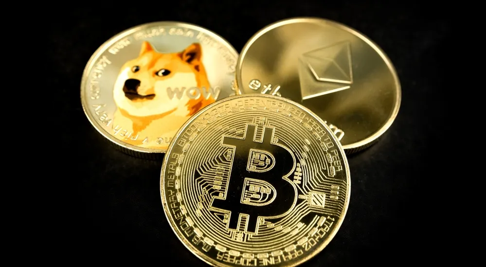 Bitcoin, Ethereum, Dogecoin Dip Amid High Selling Pressure: Analyst Says King Crypto Will Not See Highs ‘Unless $69K Breaks’ Mehab Qureshi Markets