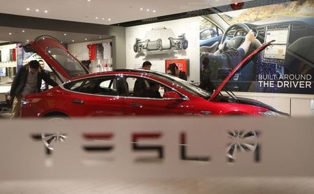 Tesla stock tumbles again as new price cuts risk a fresh EV pricing war Investing.com Stock Market News