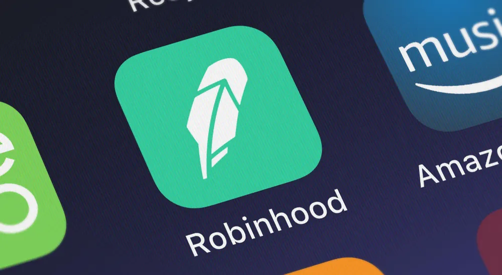 Robinhood CEO Vlad Tenev Shares Q1 Wins: $30M Bonus Drives User Growth, New Gold Card, UK Launch And More Benzinga Neuro Markets