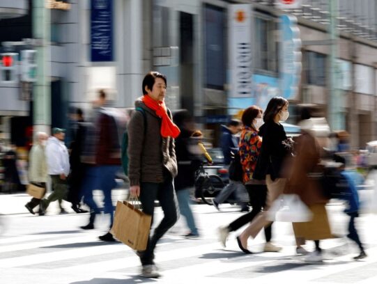 Japan’s consumer spending extends declines as outlook weakens Reuters Economy News