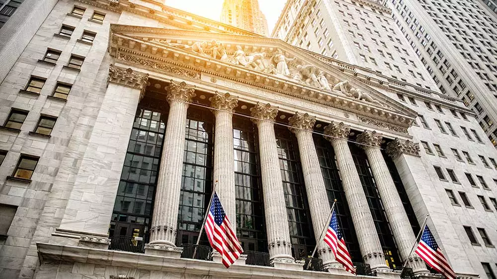 Dow Jones Futures: Uber, Shopify Dive On Earnings But Three Stocks Flash Buy Signals ED CARSON Stock Market Today – Investor’s Business Daily