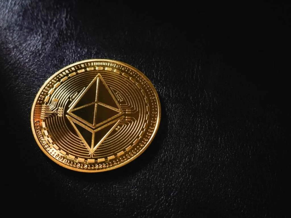 Analysts Question Strategy Behind High Fees Of Grayscale Ethereum Spot ETF: They Seem Focused On ‘Maximizing Short-Term Revenue Vs Playing Long Game’ Aniket Verma Markets