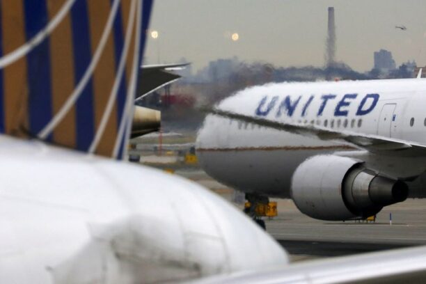 United Airlines earnings outlook underscores discounting pressure Reuters Stock Market News