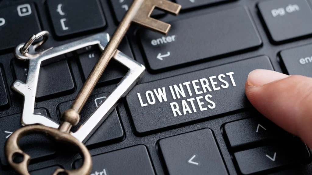 3 Stocks That Could Benefit Big Time From Coming Interest Rate Cuts Larry Ramer InvestorPlace| InvestorPlace