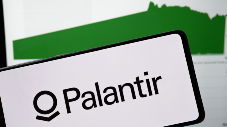 PLTR Stock Outlook: Is Palantir’s AI Hype Worth the Premium? Dana Blankenhorn InvestorPlace| InvestorPlace