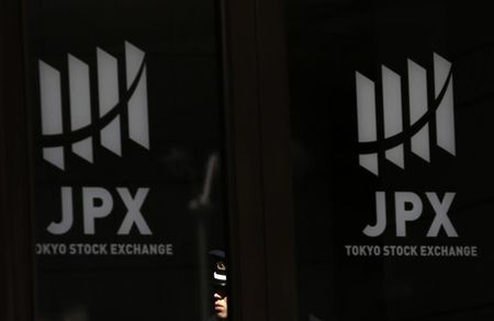 Japan stocks higher at close of trade; Nikkei 225 up 2.15% Investing.com Stock Market News