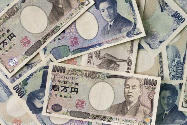 Japanese Yen extends winning streak as US Dollar remains subdued due to dovish Fedspeak  FXStreet Forex & Commodities News