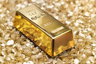 Gold price struggles to lure buyers amid bullish USD; downside remains cushioned  FXStreet Forex & Commodities News