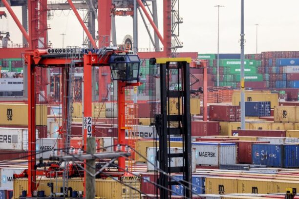 US East Coast dockworkers head toward strike after deal deadline passes Reuters Stock Market News