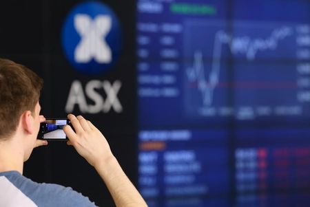 Australia stocks higher at close of trade; S&P/ASX 200 up 0.43% Investing.com Stock Market News