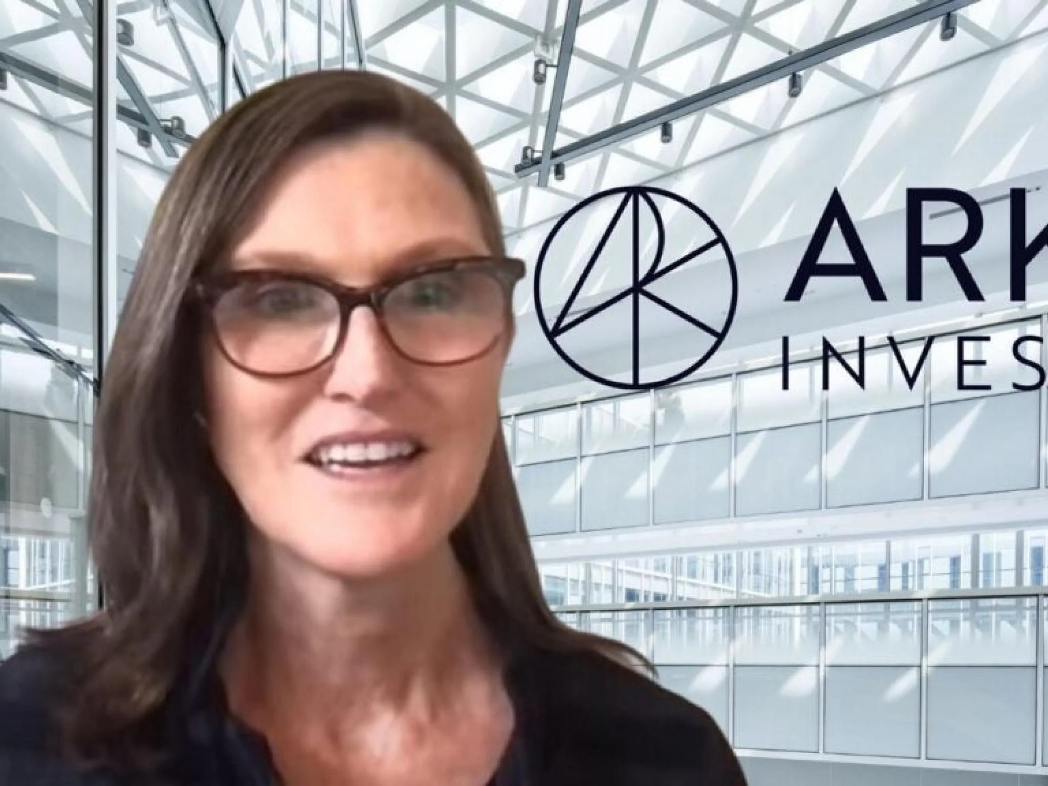 Cathie Wood’s Ark Bullish On $500T Tokenization Market As Tether Enters Race Aniket Verma Markets